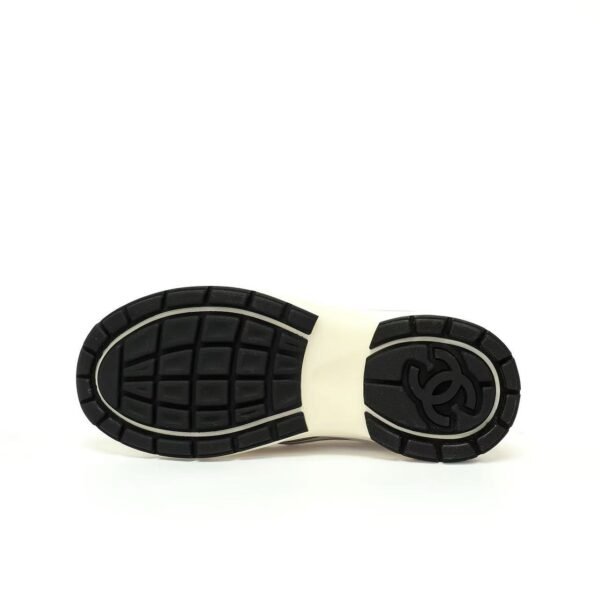 Chanel Runner Sneaker Silver White G39792 Y56368 K5451
