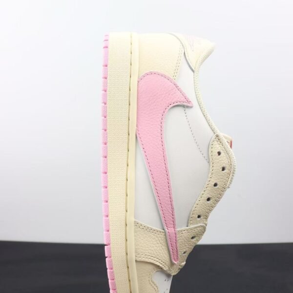Travis Scott x Air Jordan 1 Low OG Muslin Shy Pink IQ7604-100