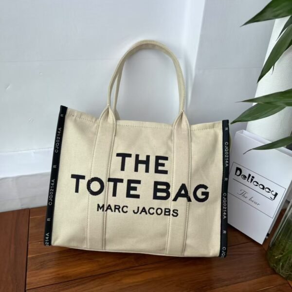 Marc Jacobs Canvas Tote Bag Black Edge Canvas Canvas
