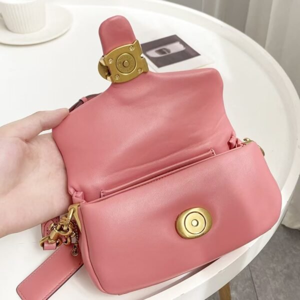 Coach Shoulder Bag Large Pink