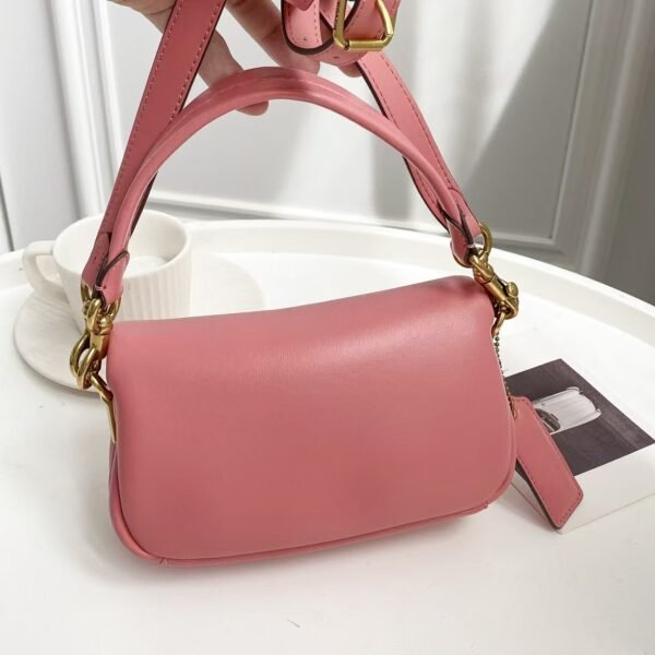 Coach Shoulder Bag Large Pink