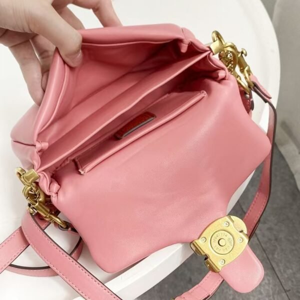 Coach Shoulder Bag Large Pink
