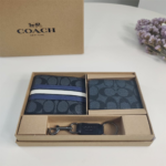 Coach Small Wallet Print