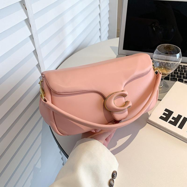 Coach Shoulder Bag Large Pink