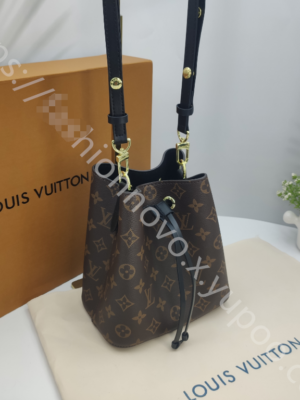 Louis Vuitton Bucket Bag Bucket Black
