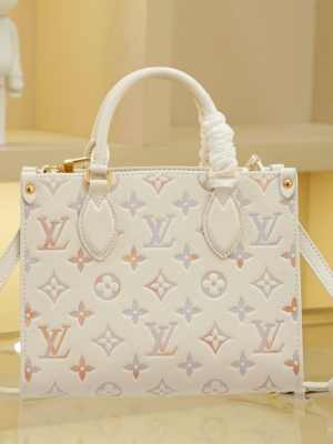 Louis Vuitton M25770 Handbag