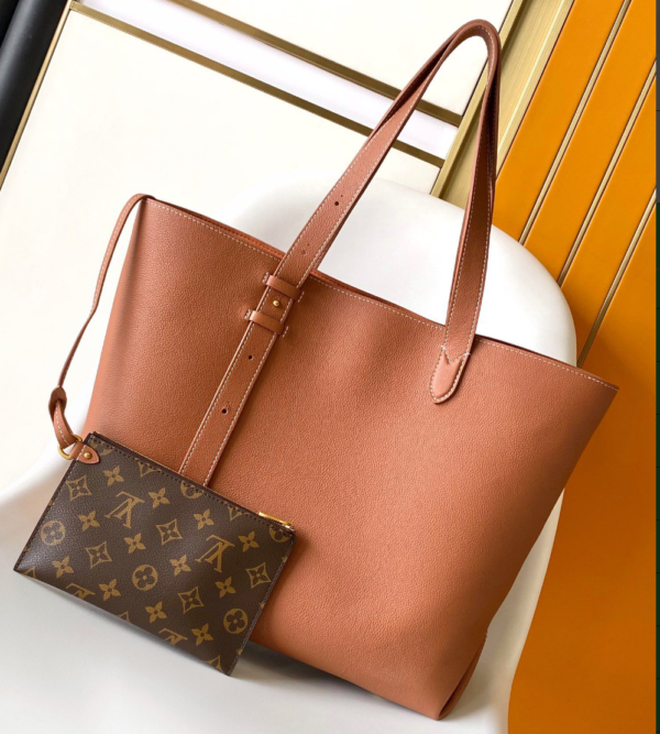 Louis Vuitton M25343 Handbag