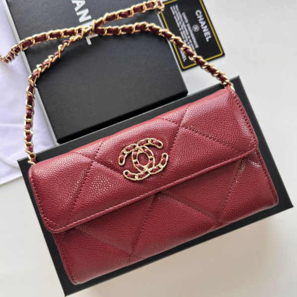 Chanel Classic Chain Bag