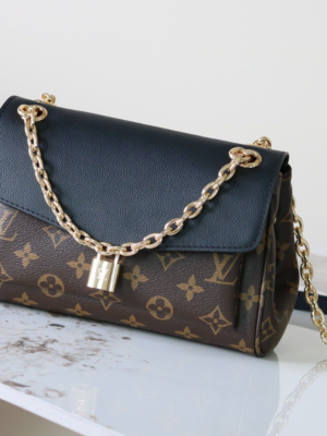 Louis Vuitton M26398 Handbag