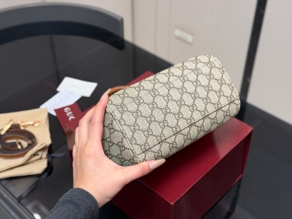 Gucci Mini Alma